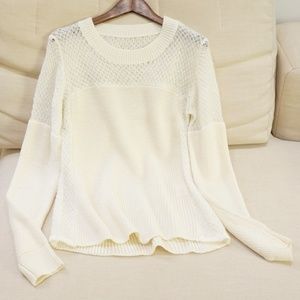 White sweater size xs